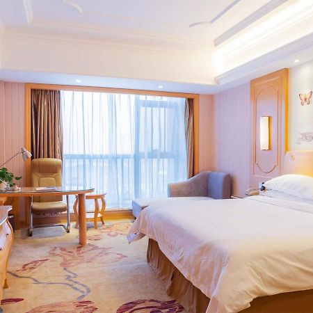 Vienna International Hotel Shanghai Pudong New District Dishui Lake Univeristy City Nianbalian Exteriör bild