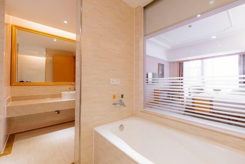 Vienna International Hotel Shanghai Pudong New District Dishui Lake Univeristy City Nianbalian Exteriör bild